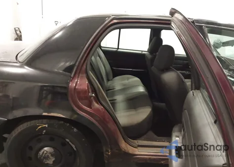 2009 Ford Crown Victoria Police Interceptor z USA, uszkodzony, nr VIN 2FAHP71V19X120685